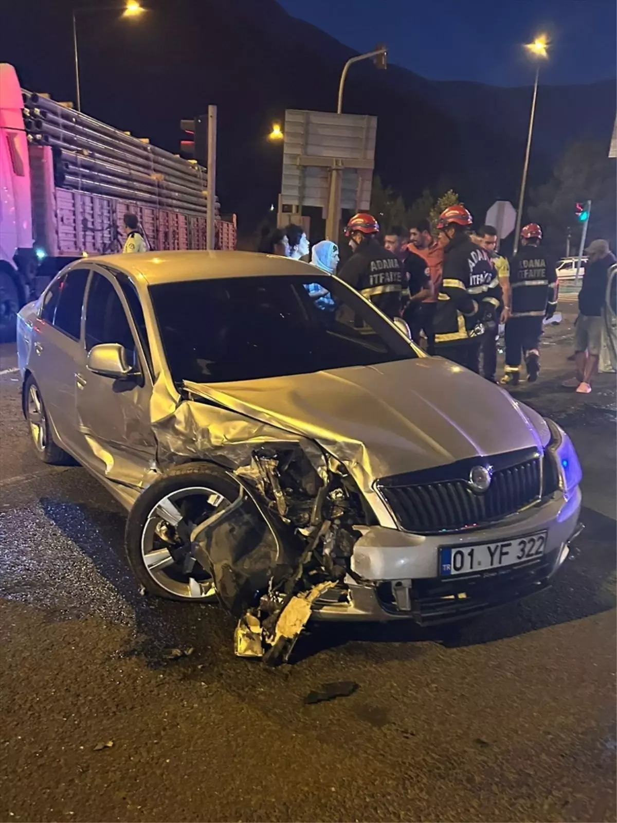 Adana'da Trafik Kazası: 5 Yaralı