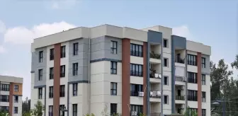 Adana'da Depremzede Ailelere Yeni Konutlar Teslim Edildi