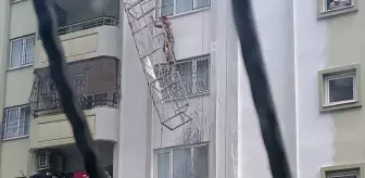 Yüreğir'de İşçi İskelede Asılı Kaldı, İtfaiye Kurtardı
