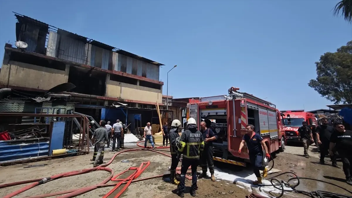 Adana'da Oyun Aletleri İmalathanesinde Patlama: 3 Yaralı