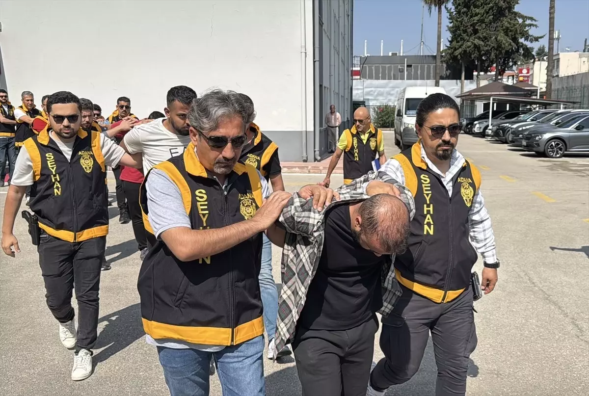 Adana'da Kumar Operasyonunda 5 Kişi Tutuklandı