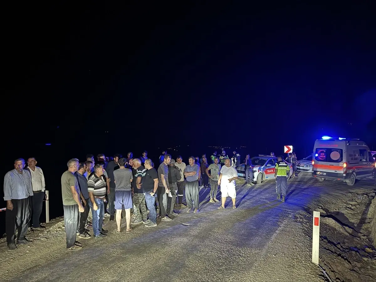 Adana'da Trafik Kazası: 5 Kişi Hayatını Kaybetti