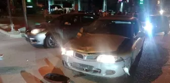 Adana'da Otomobil ile Motosiklet Çarpıştı: Bir Yaralı