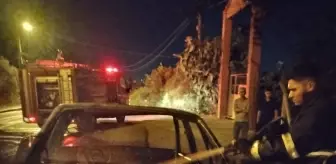 Adana'da Park Halindeki Otomobil Yandı