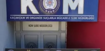 Adana'da 97 Ruhsatsız Tabanca Ele Geçirildi, Sürücü Tutuklandı