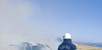 Tufanbeyli'de Seyir Halindeki Otomobilde Yangın Çıktı