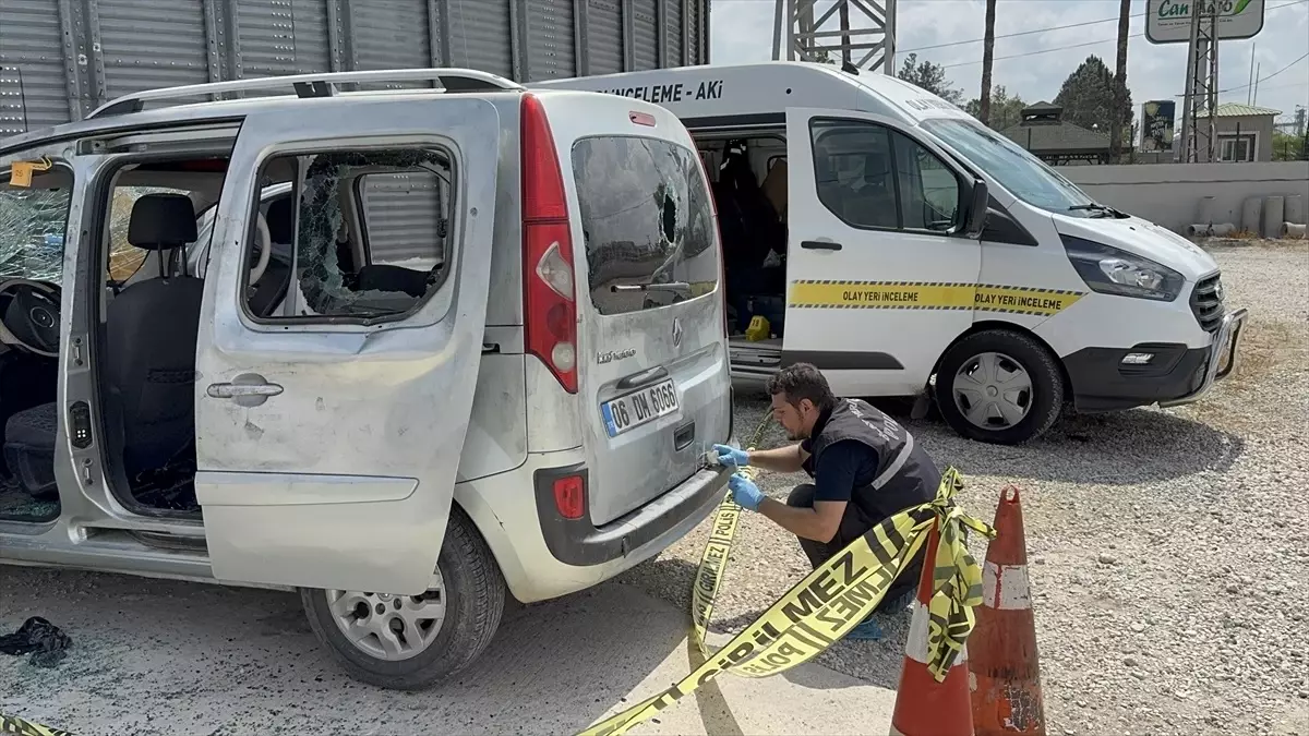 Adana'da Kavga: 2 Kişi Silahla Yaralandı