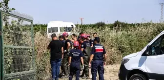 Adana'da Sulama Kanalına Devrilen Traktörde Sürücü Hayatını Kaybetti