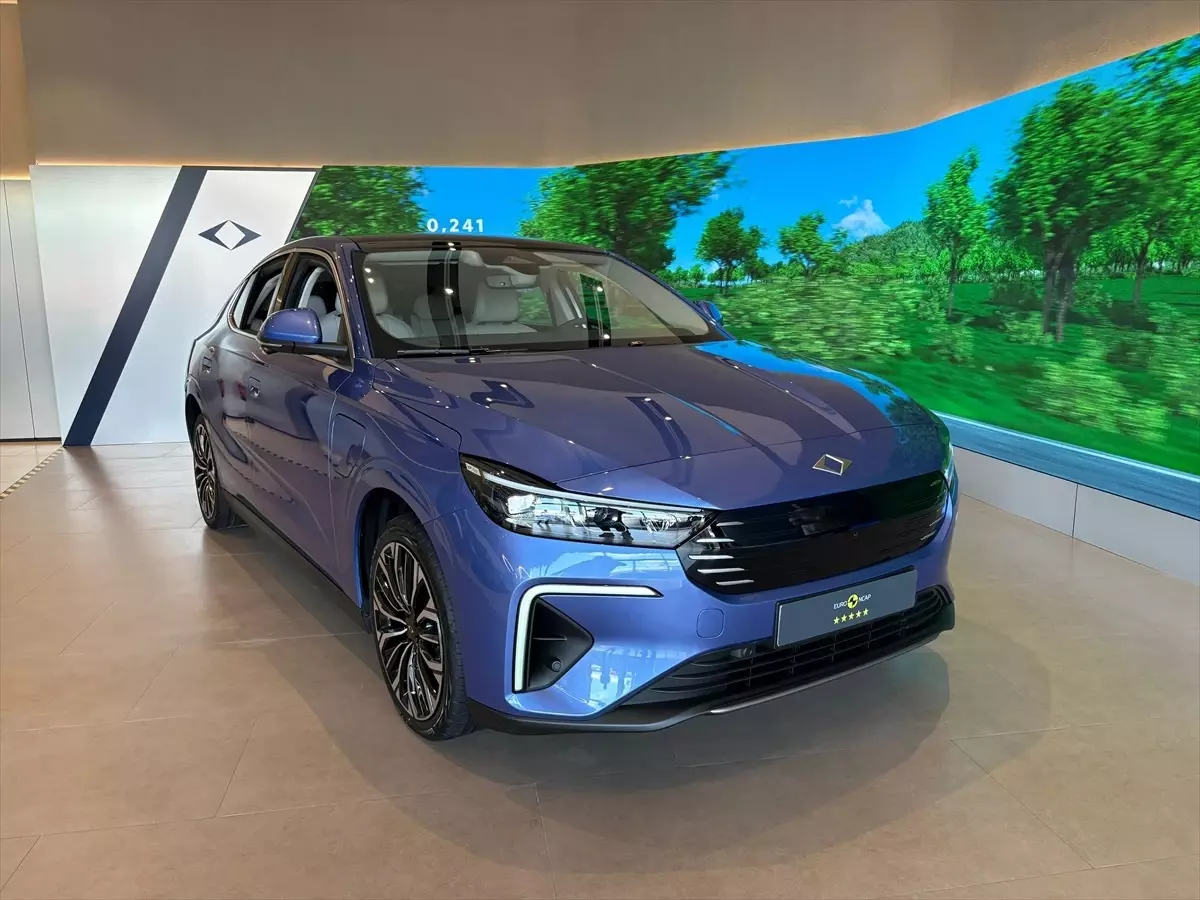 Togg'un Yeni Modeli T10F, Adana'da Sergilendi