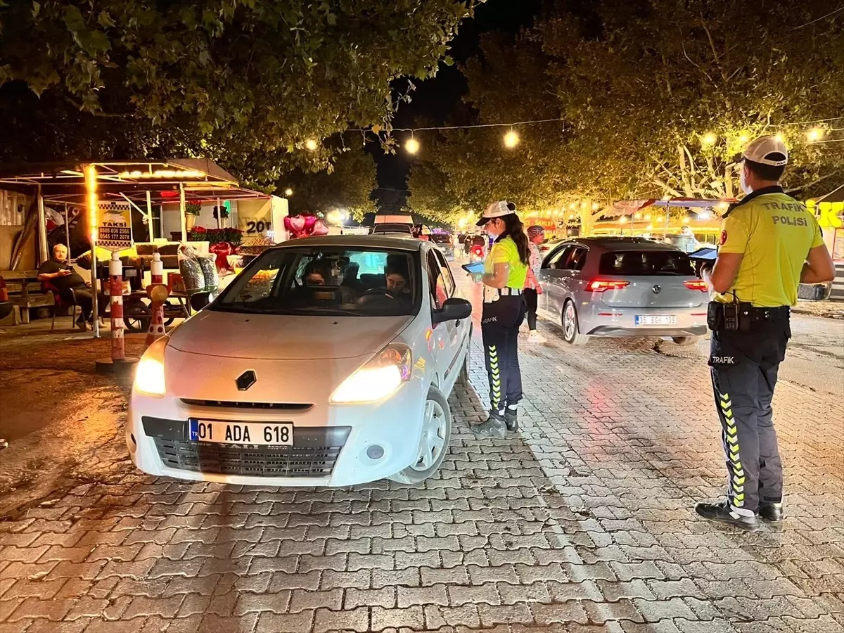 Adana'da Trafik Denetimi: Alkol Testi ve GBT Kontrolü Yapıldı