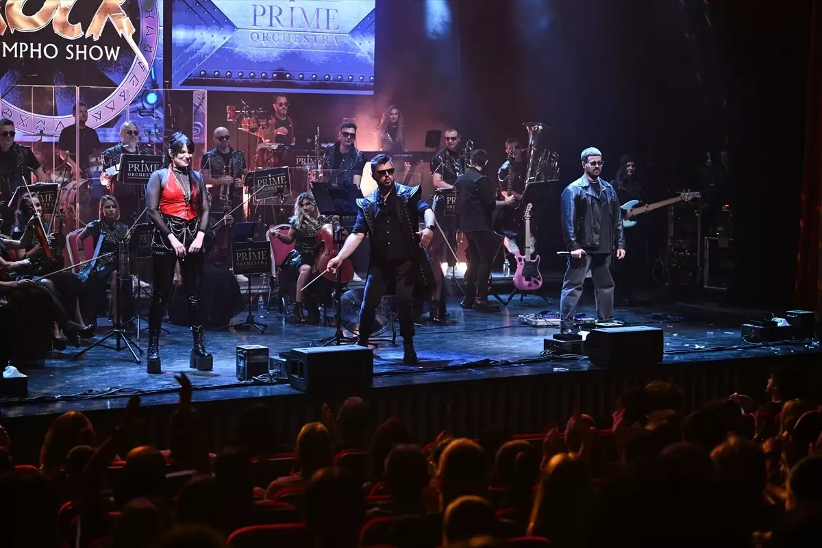 Ukraynalı Prime Orchestra Adana'da Konser Verdi