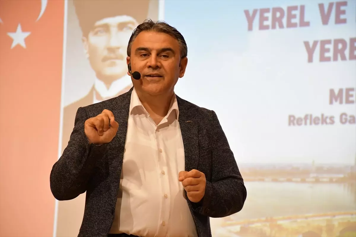 Adana'da Yerel Basının Kalkınmaya Etkisi Semineri Düzenlendi
