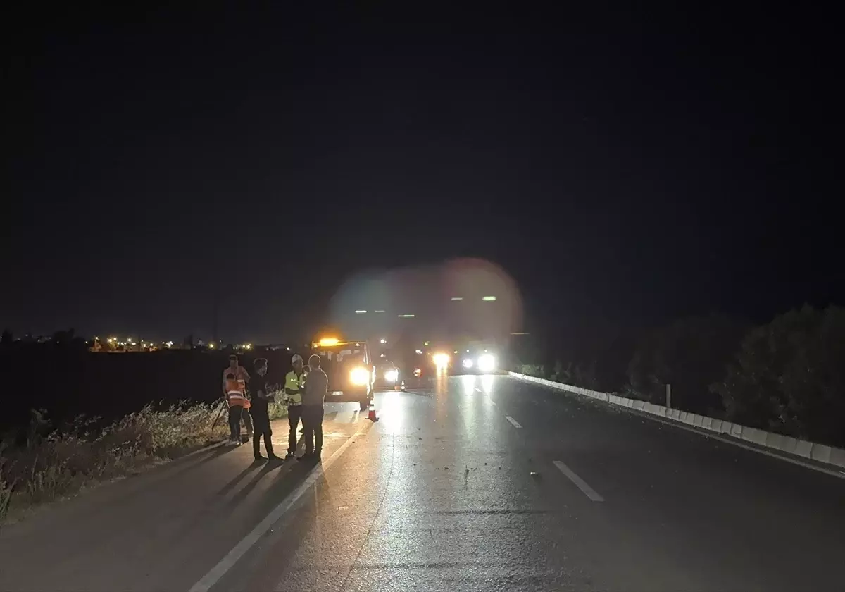Adana'da Zincirleme Trafik Kazası: 2 Yaralı