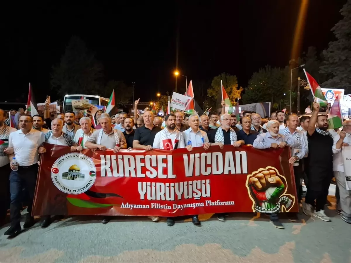 Adıyaman'da Filistin ve Küresel Sumud Filosu'na Destek Yürüyüşü Düzenlendi