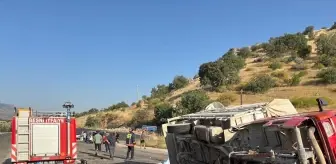 Adıyaman'da Otomobil ve Kamyonet Çarpıştı: 1 Ölü, 5 Yaralı