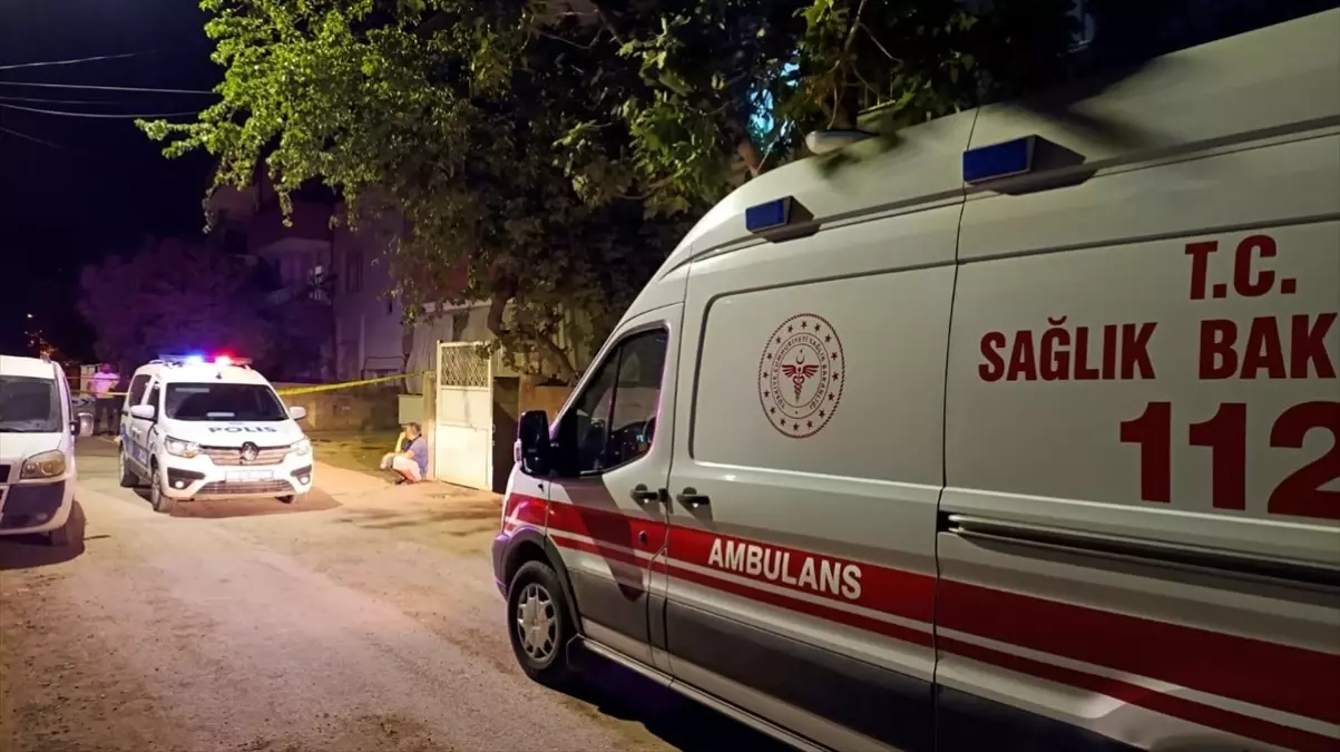 Adıyaman&apos;da Baba Oğlu Tarafından Bıçaklandı