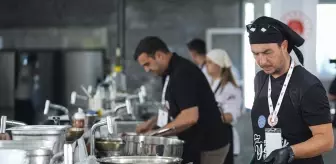 Adliyelerin Aşçıları İzmir'de Yemek Yarışmasında Hünerlerini Sergiledi