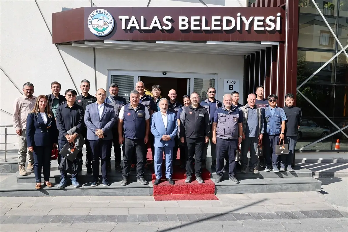 AFAD Heyeti, Talas Belediye Başkanı Yalçın'ı Ziyaret Etti