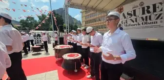 Afyonkarahisar'da Şifalı Aşure Etkinliği Düzenlendi
