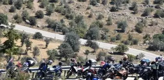 Afyonkarahisar'da bin motosiklet gönüllüsü 'Süvarinin izinden' etkinliği için buluştu