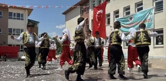Selçuklu İlkokulu'nda Geleneksel Bahar Şenliği Coşkusu
