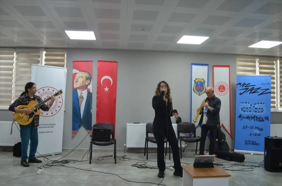 Afyonkarahisar'da Kadın Ceza İnfaz Kurumu'nda Caz Konseri Düzenlendi