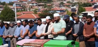 Afyonkarahisar'da Faciadan Sonra İki Kadın Toprağa Verildi