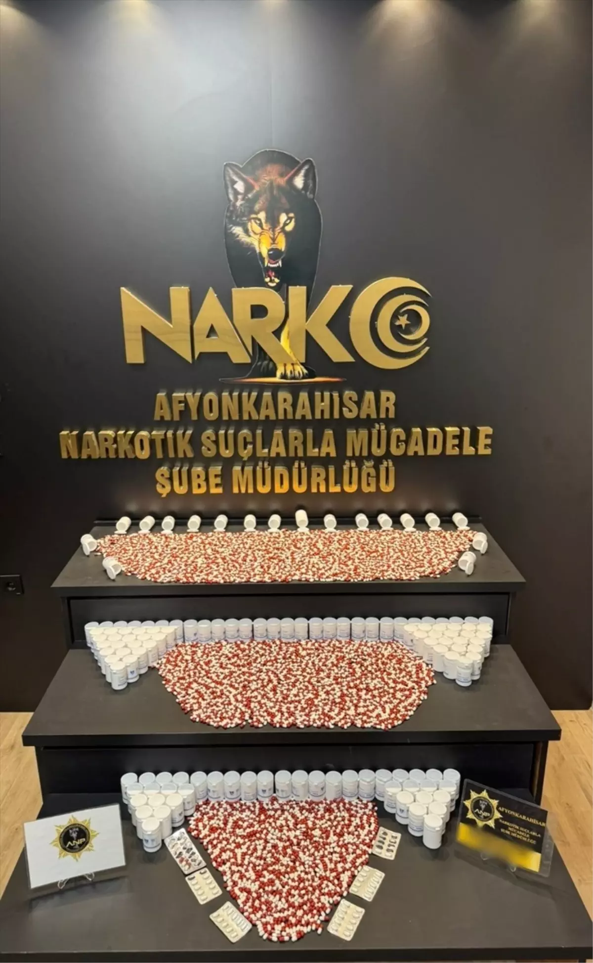 Afyonkarahisar'da Uyuşturucu Operasyonu: İki Zanlı Tutuklandı