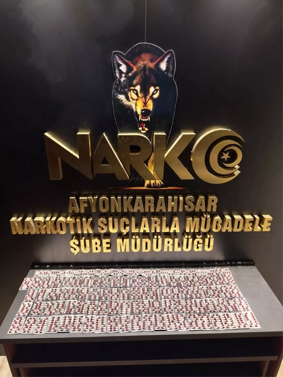Afyonkarahisar'da Uyuşturucu ile Yakalanan Yolcu Tutuklandı