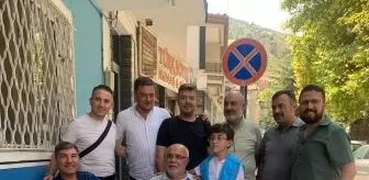Yetim Çocuklar Vakfı Öğrencilere Kırtasiye Yardımı ve Gıda Kolisi Dağıttı