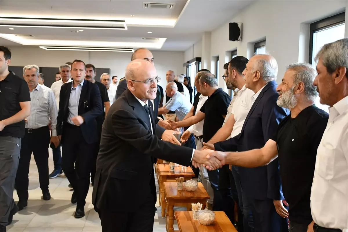 Bakan Şimşek, Ağabeyi İçin Taziyeleri Kabul Etti