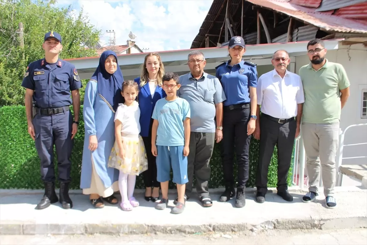 Ağın Kaymakamı Yılmaz'dan şehit ailesine ziyaret