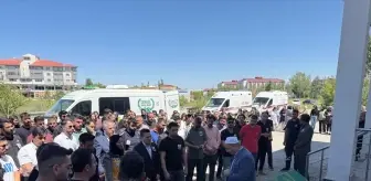 Ağrı'da Trafik Kazası: Acil Tıp Teknisyeni Hayatını Kaybetti