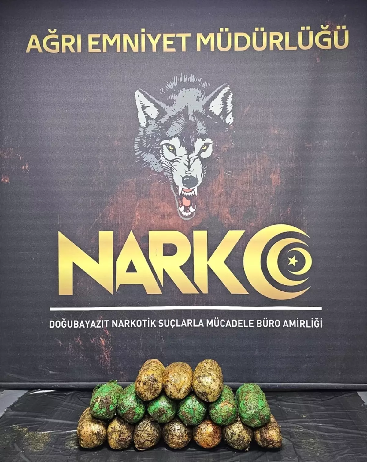 Ağrı'da Tır Dorsesinde 18 Kilo Uyuşturucu Ele Geçirildi