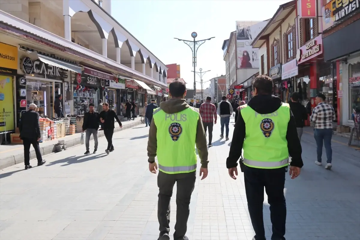 Ağrı'da Polis Ekiplerinden Huzur Denetimi
