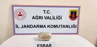 Ağrı'da Yol Kontrolünde 1 Kilo Uyuşturucu Ele Geçirildi
