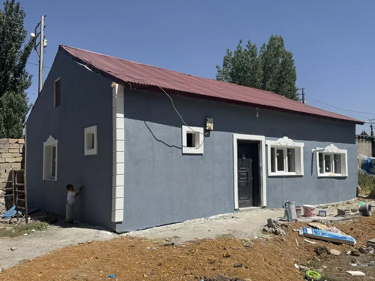 Engelli Vatandaşın Evi Hayırseverler Tarafından Yenilendi