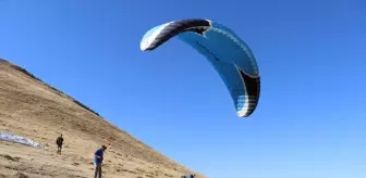 Ağrı'da Yamaç Paraşütü Pilotluğu Eğitimi Tamamlandı