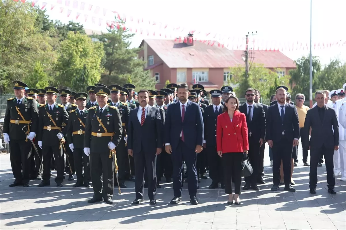 Ahlat'ta 30 Ağustos Zafer Bayramı programı düzenlendi