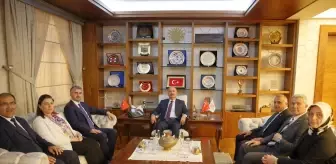 Aile ve Sosyal Hizmetler Bakan Yardımcısı Tarıkdaroğlu, Çorum'da ziyaretlerde bulundu