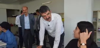 Milletvekili Nasıroğlu, Batman'da Gençlik Merkezini Ziyaret Etti