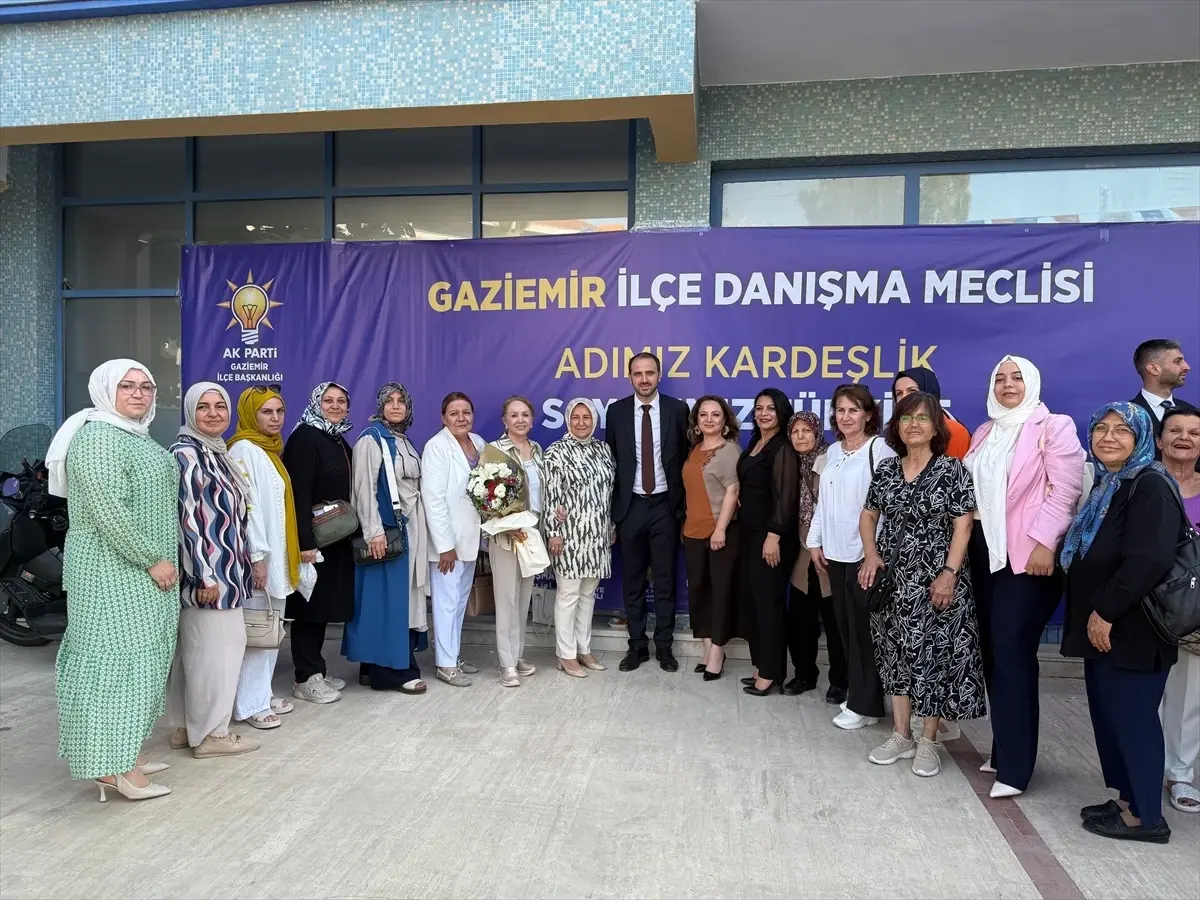 AK Parti Gaziemir İlçe Başkanlığı Toplantısı Gerçekleşti