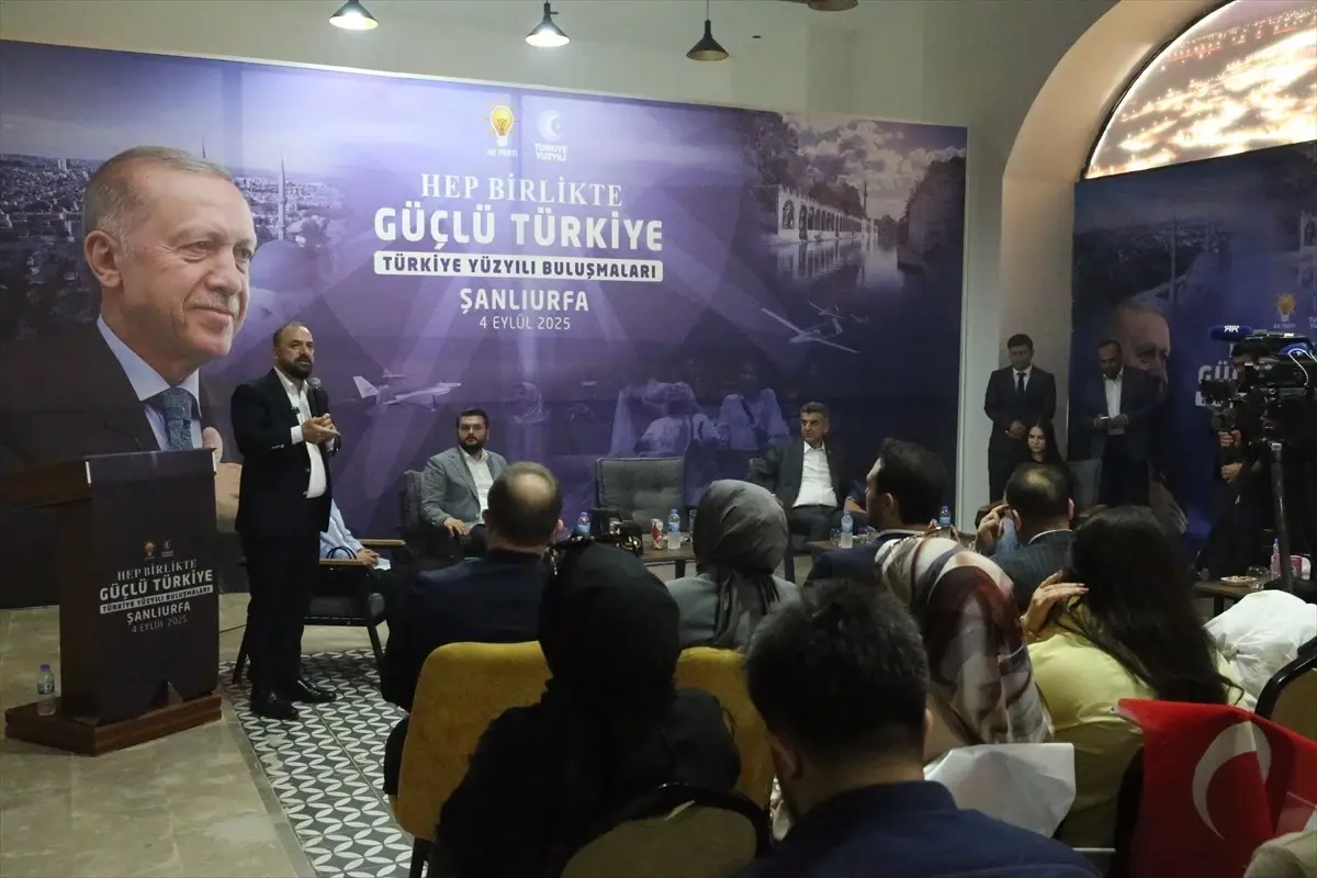 Faruk Acar, Şanlıurfa'da Gençler ve Kadın Sivil Toplum Temsilcileriyle Buluştu