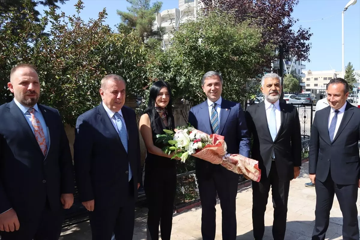 AK Parti Genel Başkan Yardımcısı Sırakaya, Mardin'in Midyat ilçesinde ziyaretlerde bulundu