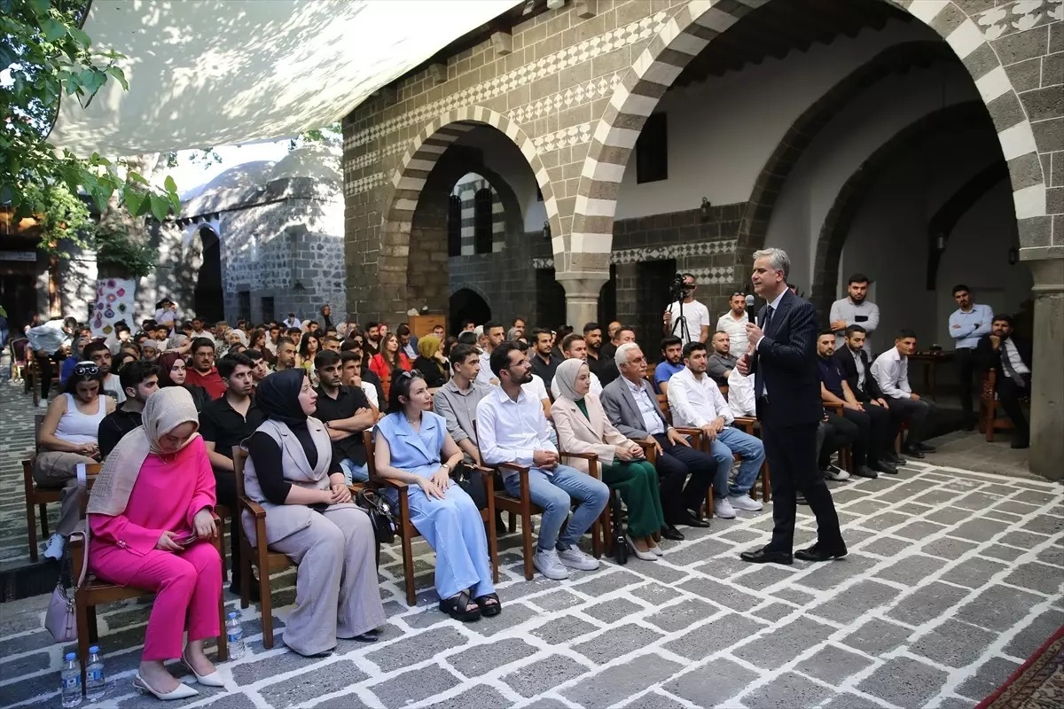 AK Parti Genel Başkan Yardımcısı Yalçın'dan Türkiye'nin Güvenliği ve Gençliğe Yönelik Vurgular