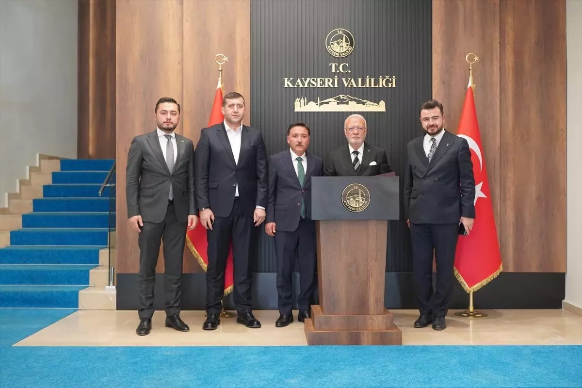 Mustafa Elitaş, Kayseri'de Ziyaretlerde Bulundu