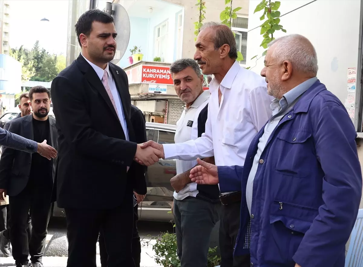 AK Parti Genel Sekreteri İnan Esenler'de ziyaretlerde bulundu