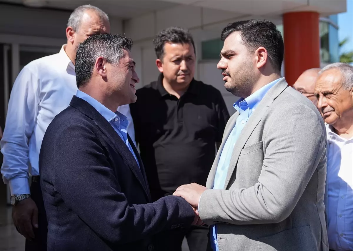 AK Parti Genel Sekreteri İnan: İzmirli Hemşehrilerimiz Hizmet Alamamaktan Yoruldu