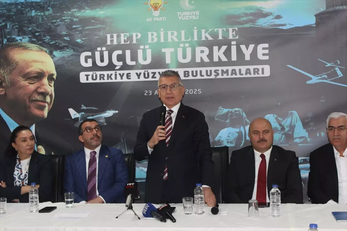 AK Parti Grup Başkanı Güler, Kars'ta 'Türkiye Yüzyılı Şehir Buluşmaları'nda konuştu Açıklaması