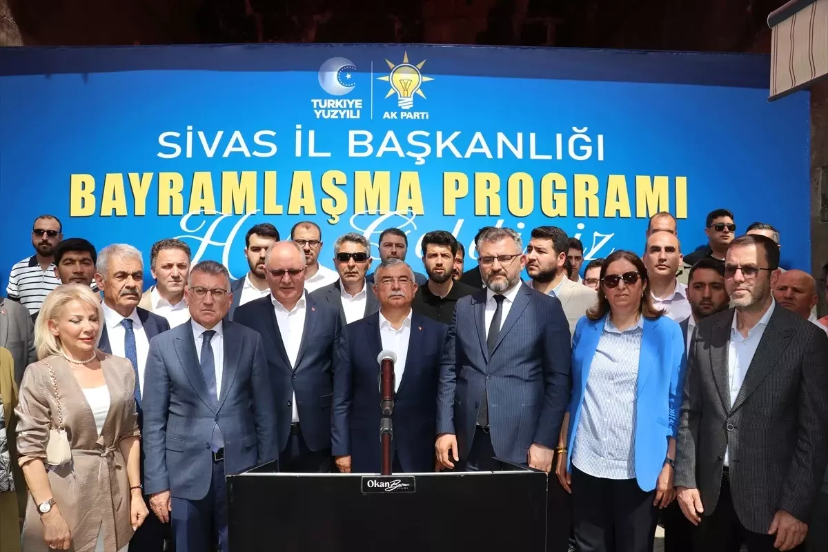 AK Parti Grup Başkanı Güler, Sivas'ta partisinin bayramlaşma programında konuştu Açıklaması